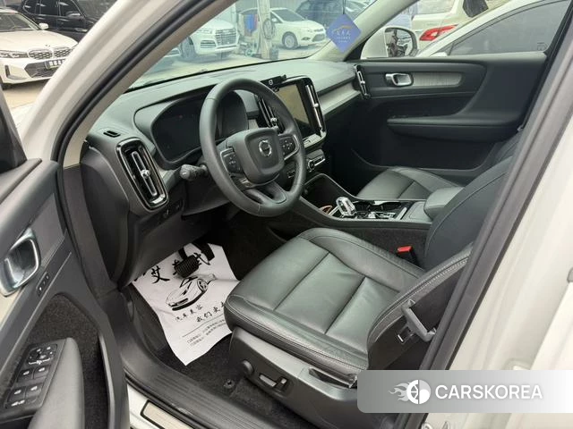 Volvo XC40 2021 Белый из Китая, фото 5