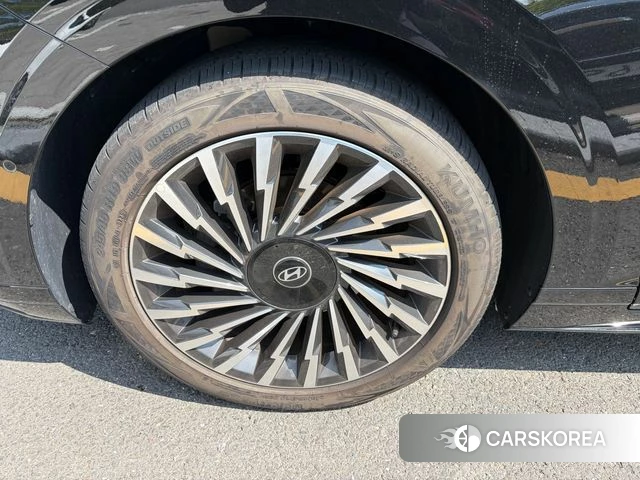 Hyundai Grandeur Hybrid (GN7) 2025 Черный из Кореи, фото 5