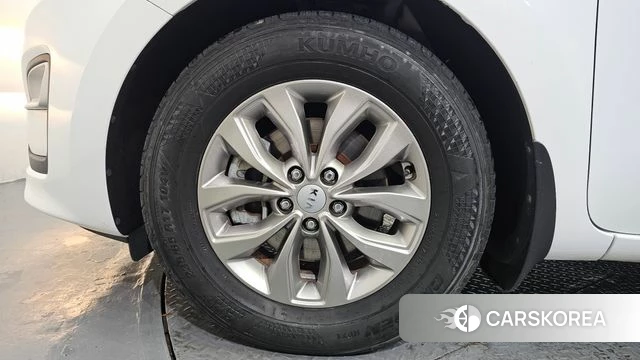 Kia The New Carnival id 4568036 из Кореи 25