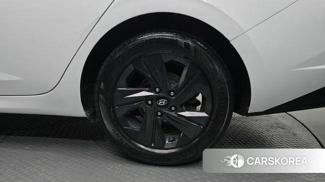 Hyundai Avante Hybrid (CN7) id 4249906 из Кореи 15