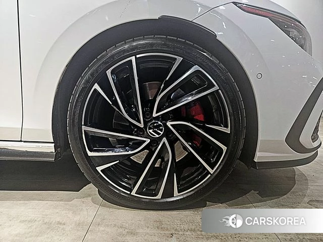 Volkswagen Golf 8th Generation id 3891543 из Кореи 13
