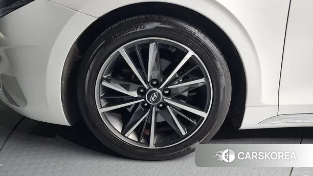 Hyundai The New Grandeur IG id 3412767 из Кореи 15