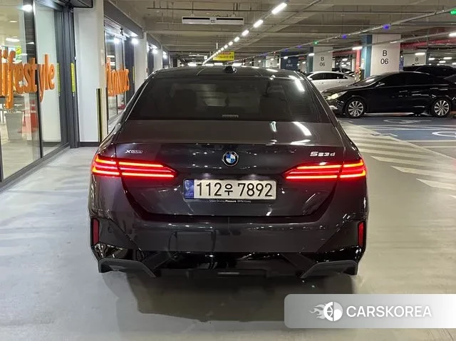 BMW 5 Series (G60) id 3437261 из Кореи 15