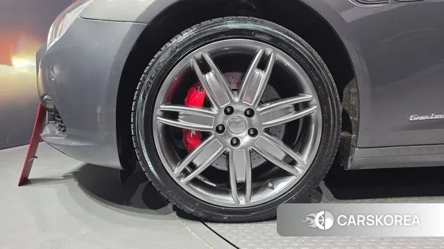 Maserati Quattroporte id 3220287 из Кореи 15