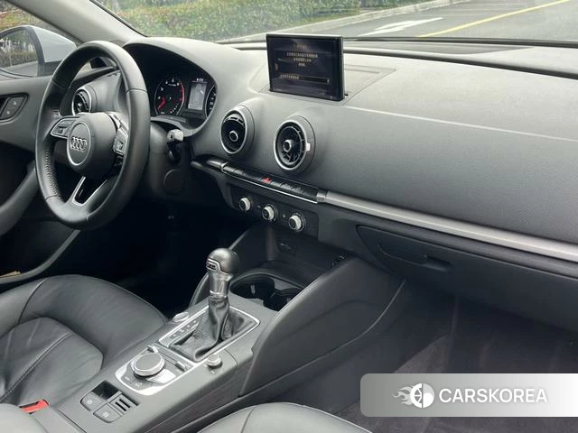 Audi A3 id 4236297 из Китая 15