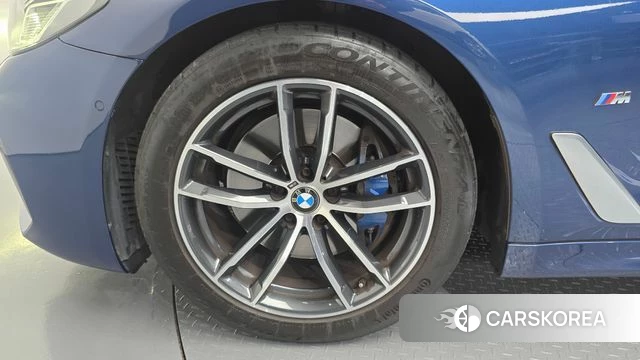 BMW 5 Series (G30) id 4702774 из Кореи 28