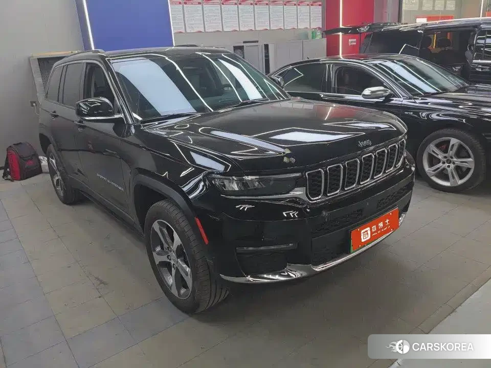 Jeep Grand Cherokee 4xe (imported) 2025 Черный из Китая, фото 5