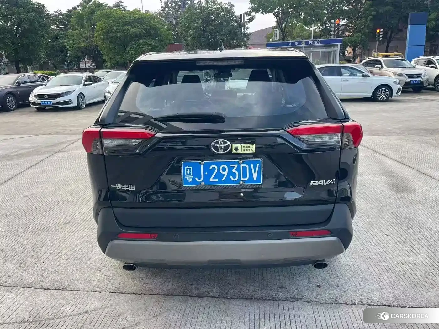 Toyota RAV4 2024 Черный из Китая, фото 5