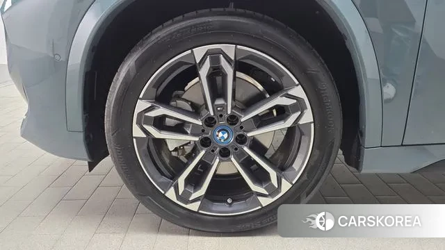 BMW iX1 (U11) id 3431583 из Кореи 15