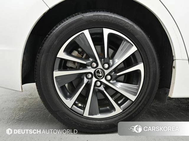 Lexus CT200h id 4626412 из Кореи 15