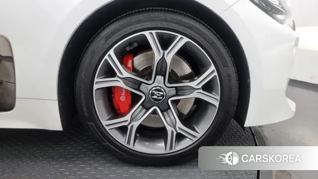 Kia Stinger id 3489560 из Кореи 15