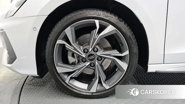 Audi A3 (8Y) id 3675623 из Кореи 15