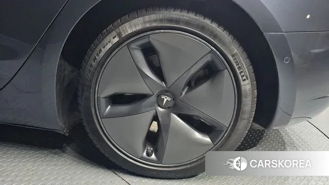 Tesla Model 3 id 3641126 из Кореи 15