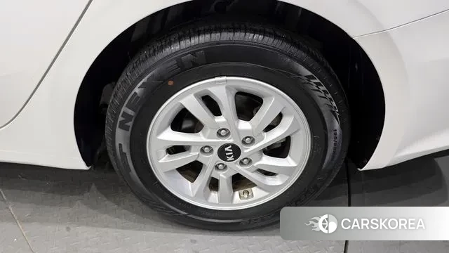 Kia Come New K3 id 3336236 из Кореи 15