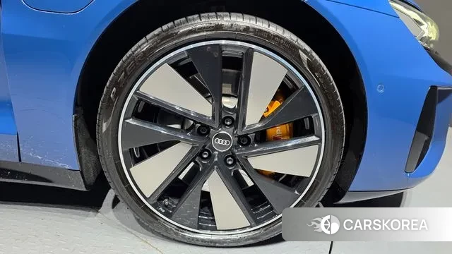 Audi e-Tron GT id 3727033 из Кореи 15