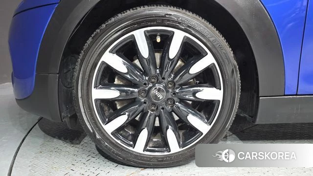 Mini Cooper S id 4754634 из Кореи 25