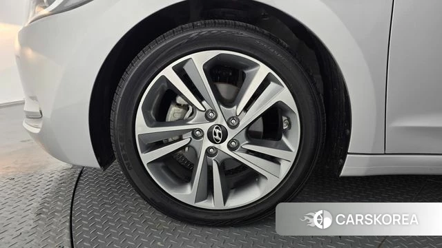 Hyundai Avante AD id 4417470 из Кореи 26