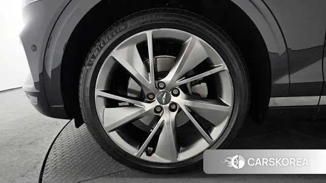 Genesis GV70 id 3498503 из Кореи 15