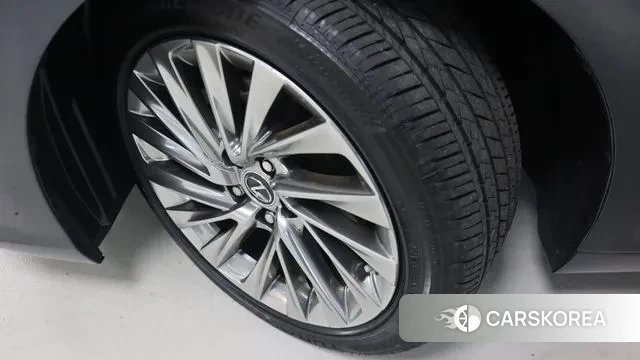 Lexus ES300h 7th generation id 3082093 из Кореи 12