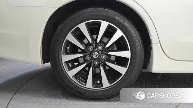 Nissan Altima id 4251372 из Кореи 32