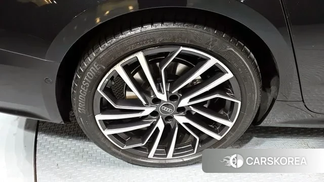 Audi A7 (4K) id 3502404 из Кореи 15