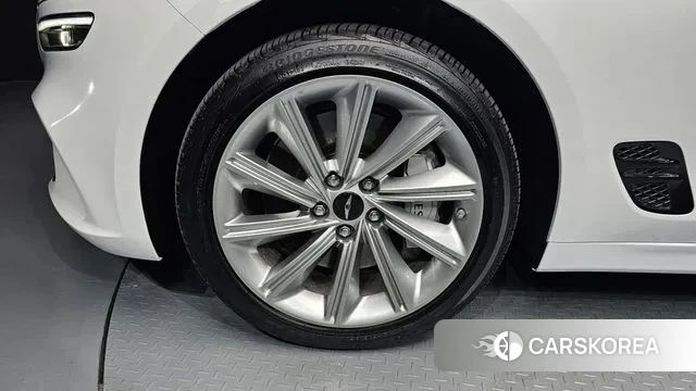 Genesis The New G70 id 3763410 из Кореи 15