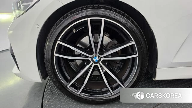 BMW 3 Series (G20) id 4880725 из Кореи 29