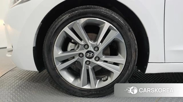 Hyundai Avante AD id 4331804 из Кореи 15