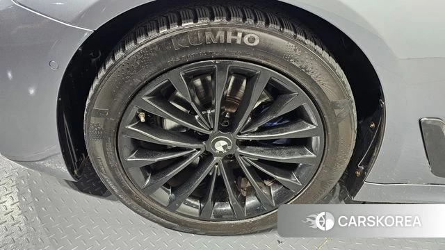 BMW 5 Series (G30) id 3955995 из Кореи 15