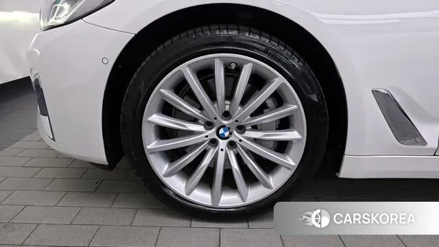 BMW 5 Series (G30) id 3300421 из Кореи 15