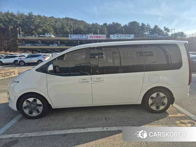 Hyundai Staria id 4454868 из Кореи 13