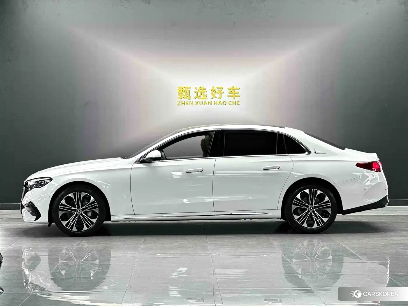 Mercedes-Benz E-Class 2024 Белый из Китая, фото 5