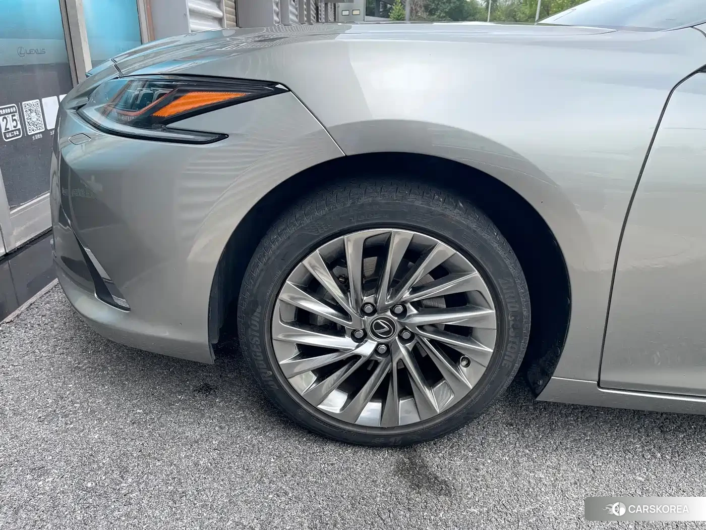 Lexus ES id 4649249 из Китая 19