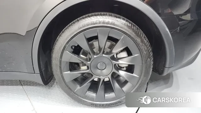 Tesla Model Y id 3701257 из Кореи 15