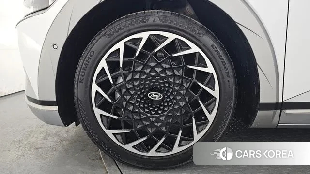 Hyundai Ionic 5 id 3671385 из Кореи 15