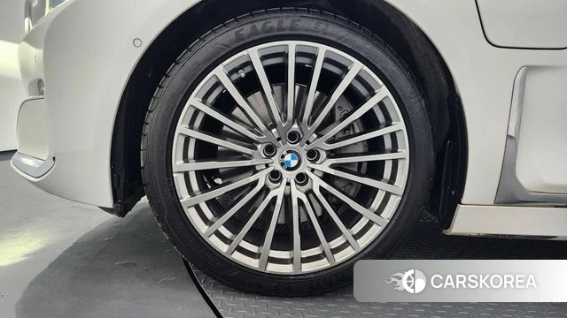 BMW 7 Series (G11) id 3898872 из Кореи 15