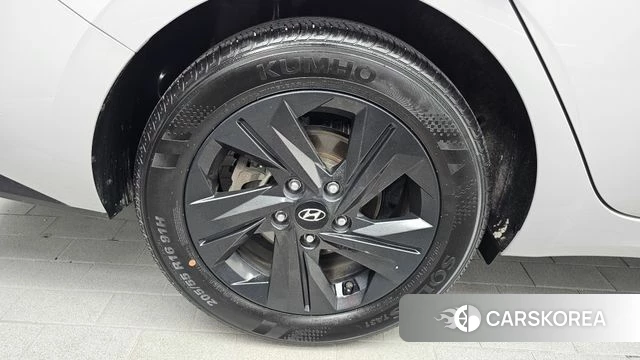 Hyundai Avante Hybrid (CN7) id 4636314 из Кореи 26