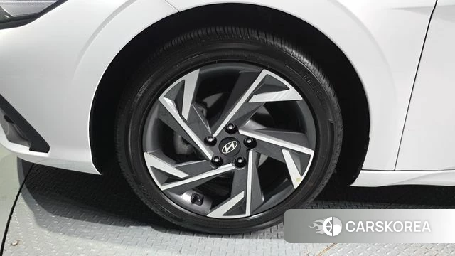 Hyundai The New Avante (CN7) id 4394646 из Кореи 15