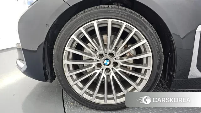 BMW 7 Series (G11) id 3302045 из Кореи 15