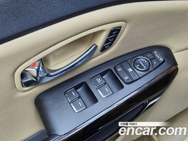 Kia The New Carnival id 2528825 из Кореи 14