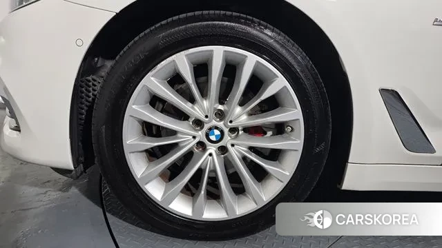 BMW 5 Series (G30) id 3728635 из Кореи 15