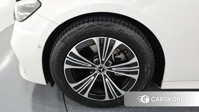 Mercedes-Benz E-Class W214 id 3277948 из Кореи 15