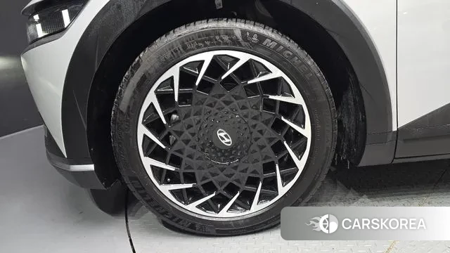 Hyundai Ionic 5 id 3610623 из Кореи 15