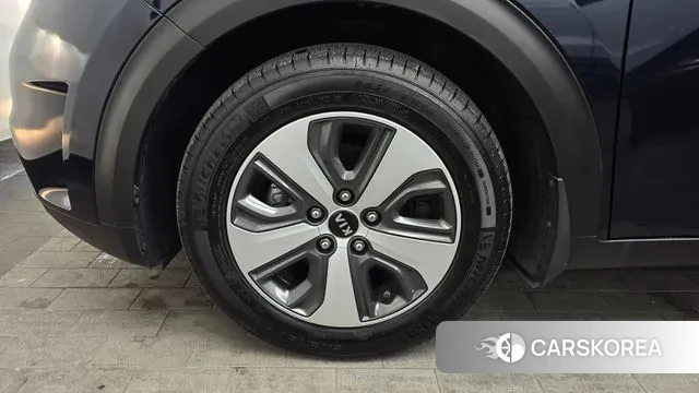 Kia Niro id 3627198 из Кореи 15