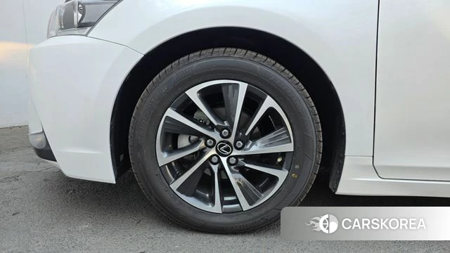 Lexus CT200h id 3801544 из Кореи 15