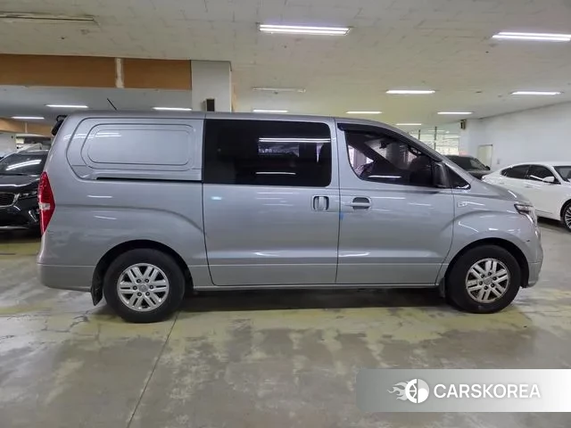 Hyundai The New Grand Starex id 3448876 из Кореи 15