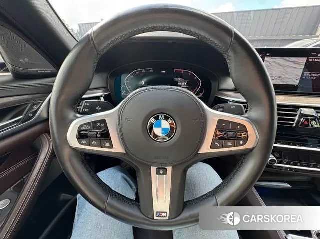 BMW 5 Series (G30) id 3283372 из Кореи 15