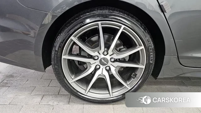 Genesis G70 id 3593077 из Кореи 15