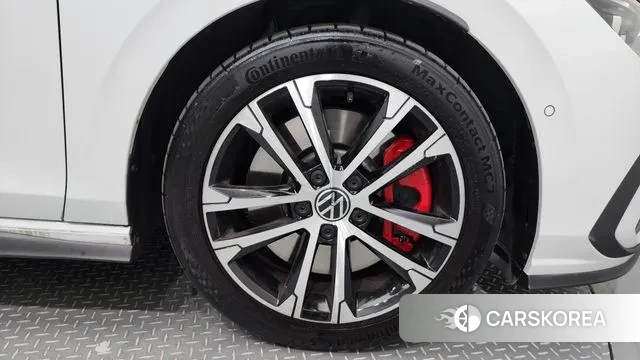 Volkswagen Golf 8th Generation id 2978807 из Кореи 15