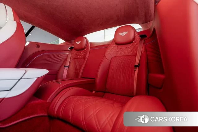 Bentley Continental PHEV 2026 Белый из Китая, фото 5